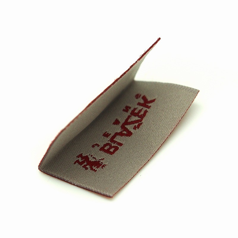 怎么控制织唛布标的品质？